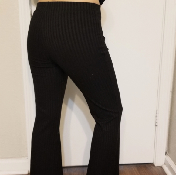 bell bottom leggings forever 21